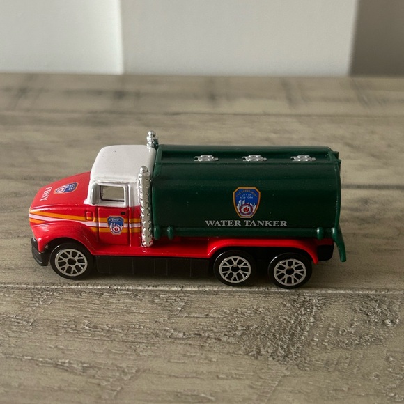 🚒🚨FDNY Lot of Transportation Vehicles with accessories🚑🚨 - Picture 3 of 13